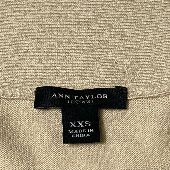 Ann Taylor Cashmere Blend Faux Wrap Front W/ Buttons Knit Sweater Women's XXS - Picture 2 of 16